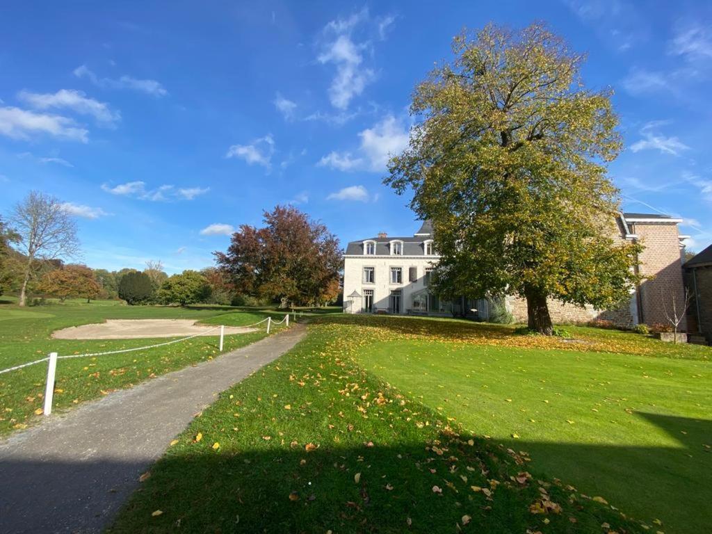 La Chambre Et Le Studio Du Chateau Du Golf De Bernalmont Λιέγη Εξωτερικό φωτογραφία