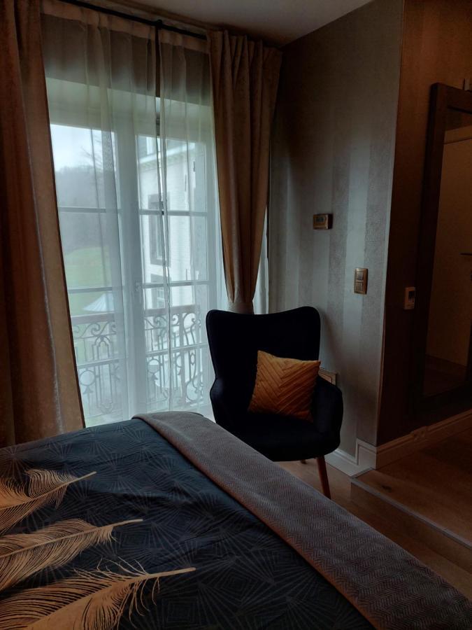 La Chambre Et Le Studio Du Chateau Du Golf De Bernalmont Λιέγη Εξωτερικό φωτογραφία