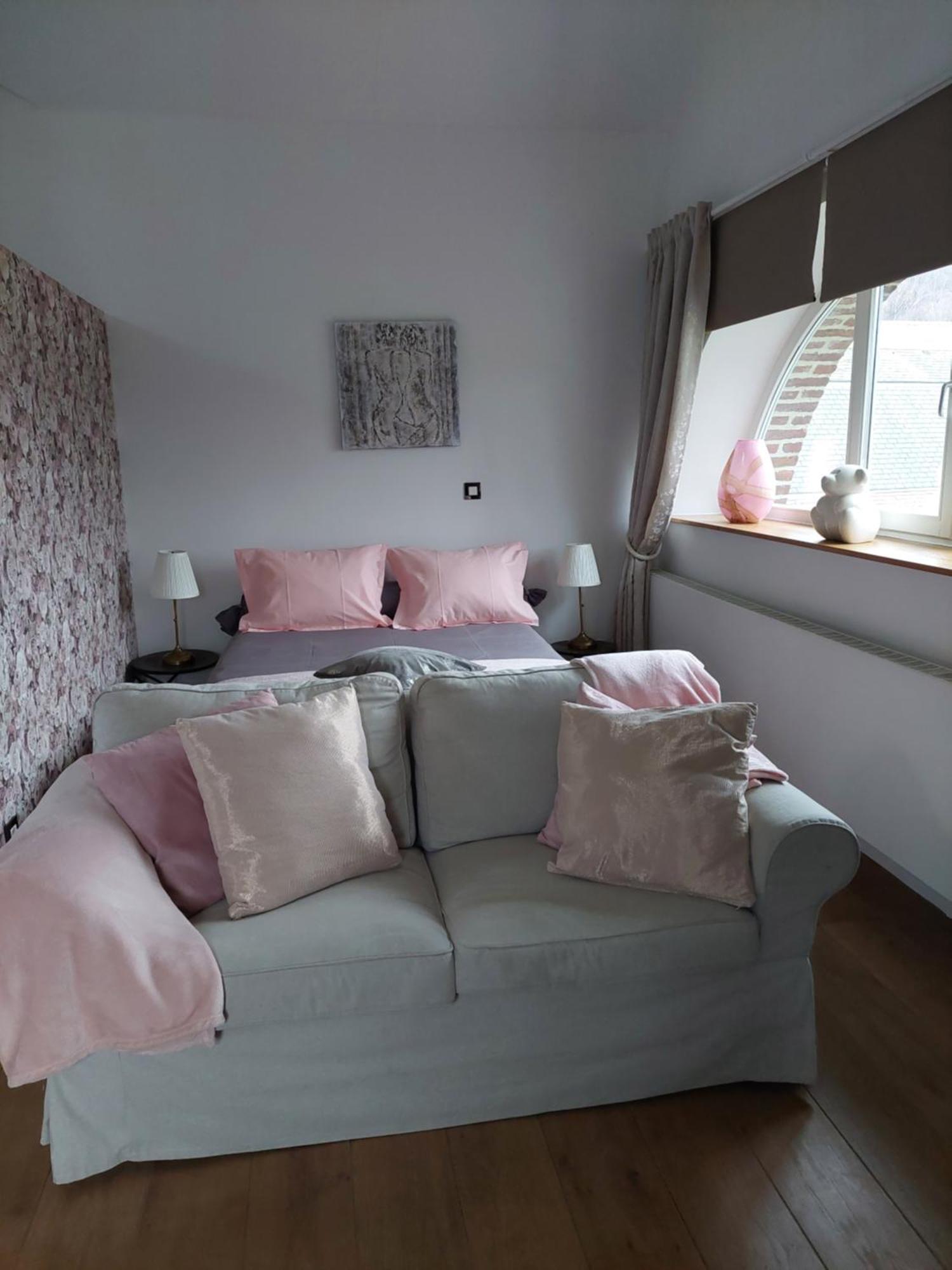 La Chambre Et Le Studio Du Chateau Du Golf De Bernalmont Λιέγη Εξωτερικό φωτογραφία