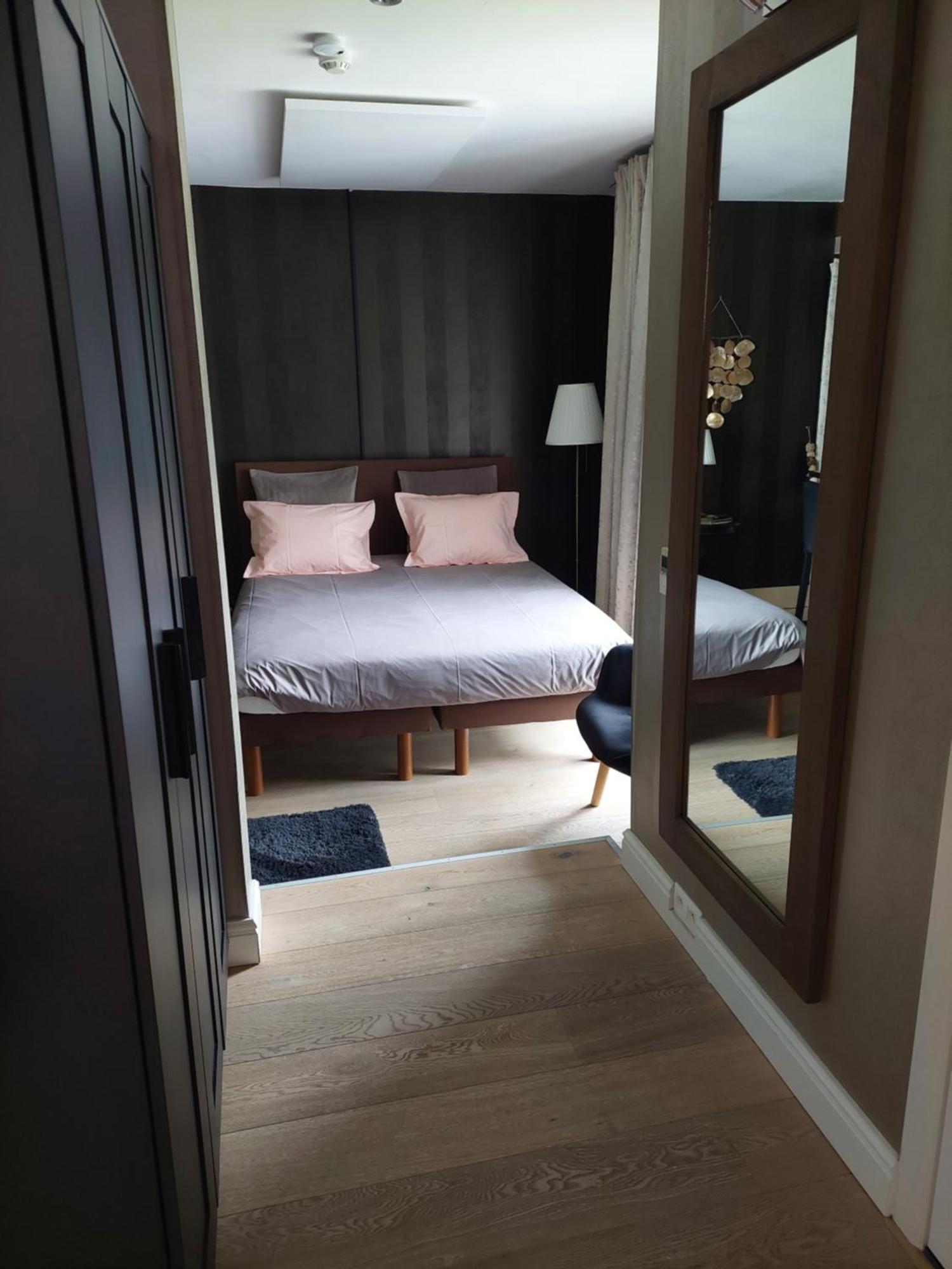 La Chambre Et Le Studio Du Chateau Du Golf De Bernalmont Λιέγη Δωμάτιο φωτογραφία